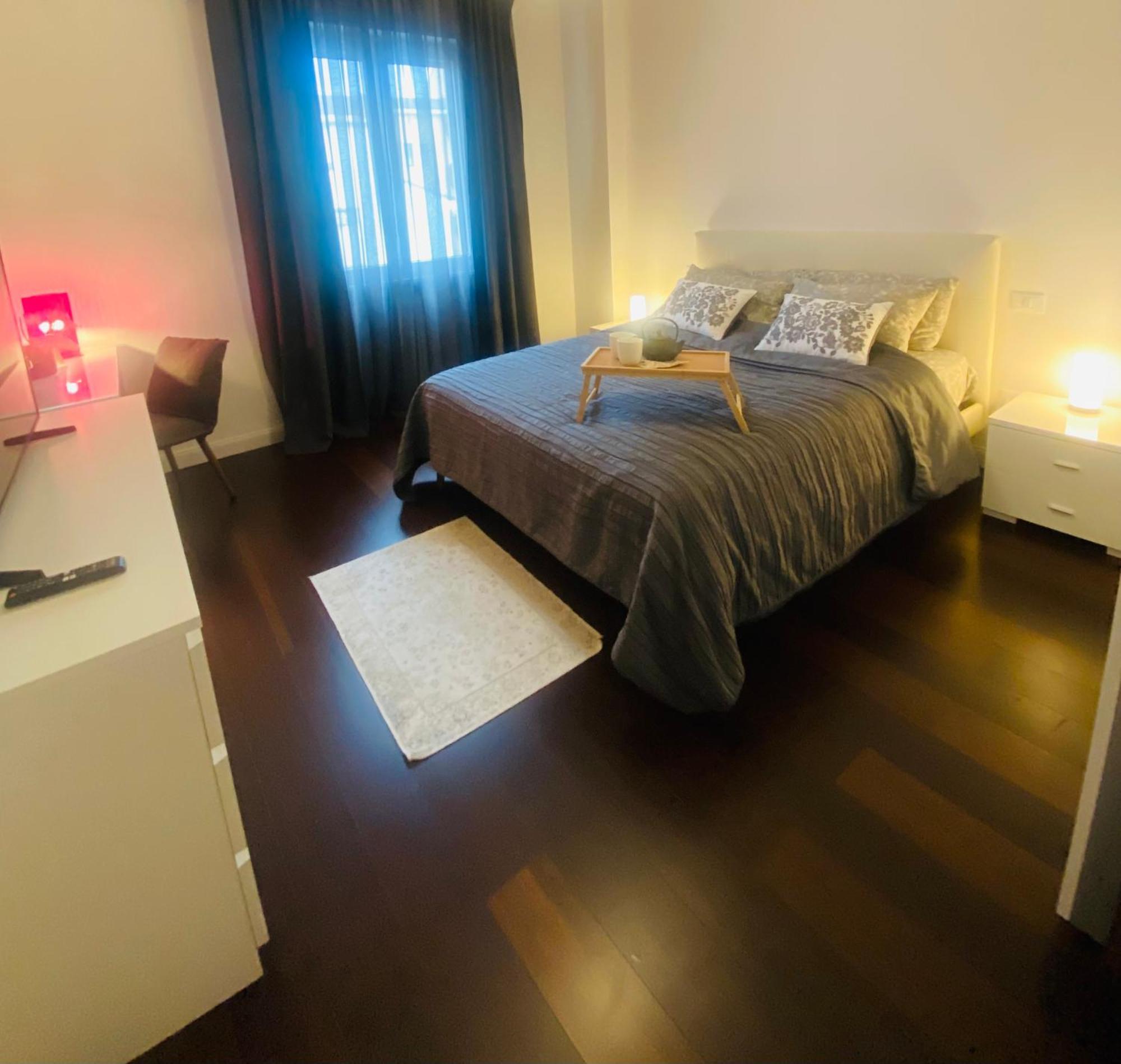 Central Apartment And Parking Верона Екстер'єр фото