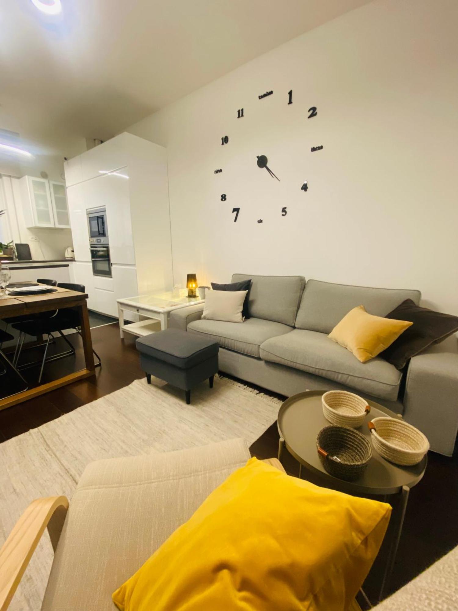 Central Apartment And Parking Верона Екстер'єр фото